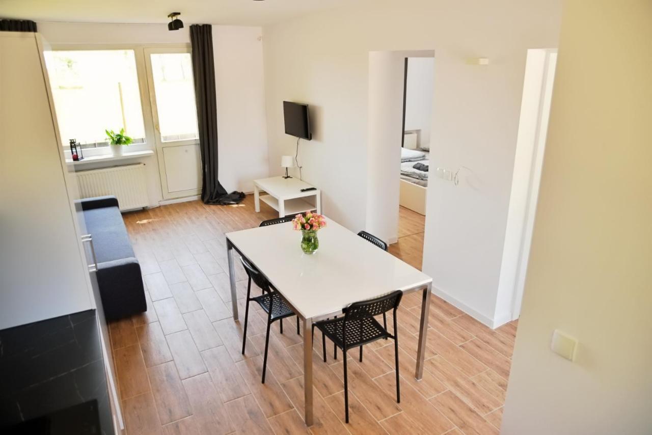Apartamenty Lotnisko Leszno Экстерьер фото